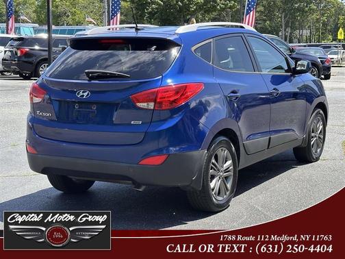 Blue 2015 Hyundai TUCSON SE