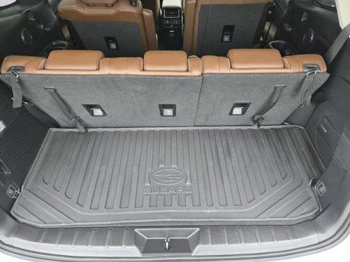 Crystal White Pearl 2023 Subaru Ascent Touring 7-Passenger