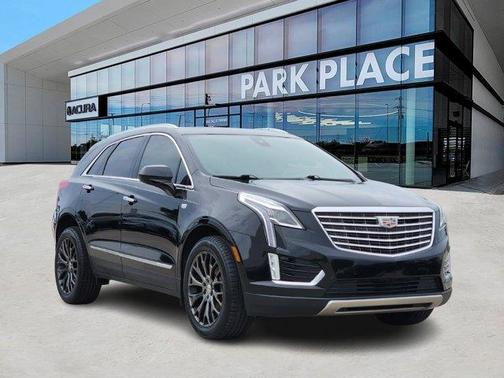 2017 Cadillac XT5 Platinum