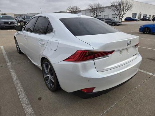 2017 Lexus IS 200t Base