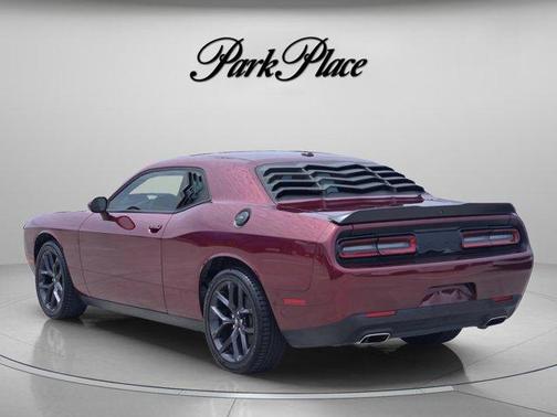 Octane Red Pearlcoat 2021 Dodge Challenger SXT