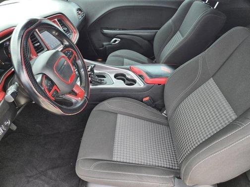 Octane Red Pearlcoat 2021 Dodge Challenger SXT