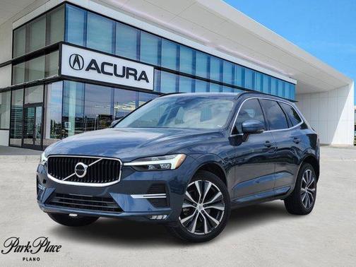 2022 Volvo XC60 B5 Momentum