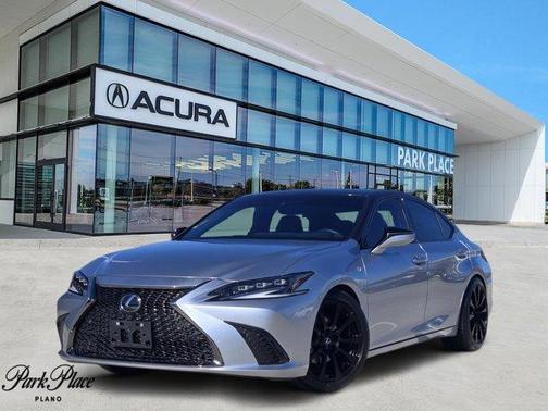 2024 Lexus ES 300h F SPORT Handling