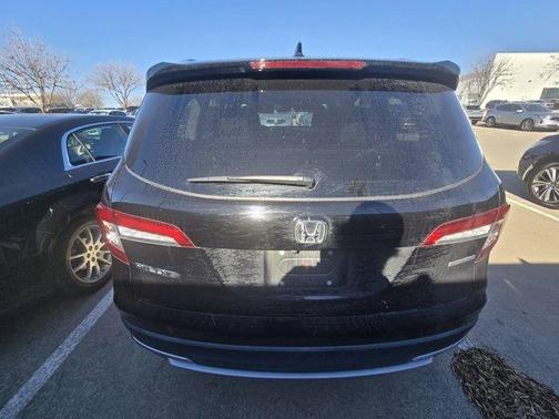 2022 Honda Pilot Touring 8-Passenger