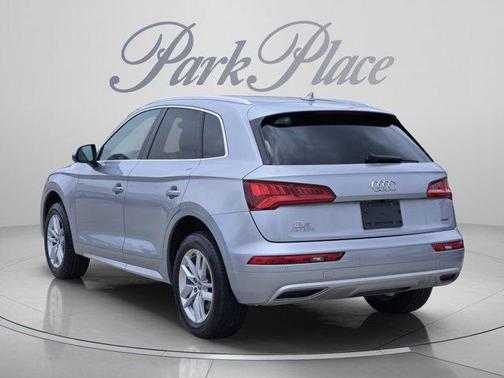 Florett Silver Metallic 2020 Audi Q5 45 Premium