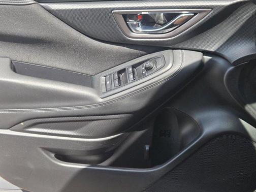Ice Silver Metallic 2023 Subaru Forester 2.5i Premium