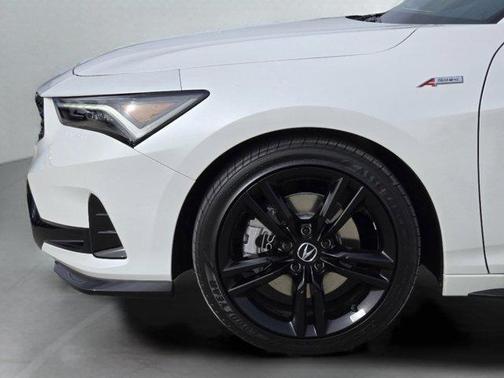 Platinum White Pearl 2026 Acura Integra w/A-Spec Package