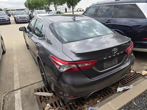 Predawn Gray Mica 2019 Toyota Camry SE