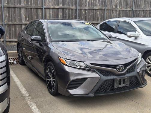 Predawn Gray Mica 2019 Toyota Camry SE
