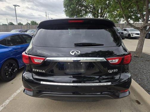 Black 2017 INFINITI QX60 Base