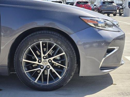 2016 Lexus ES 350 Base