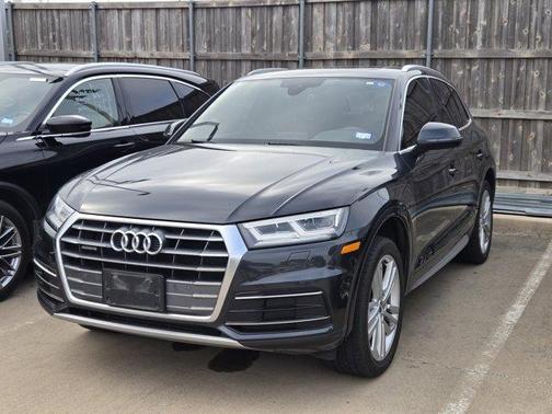 Manhattan Gray Metallic 2018 Audi Q5 2.0T Tech Premium