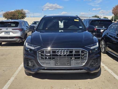 2023 Audi Q8 55 Premium