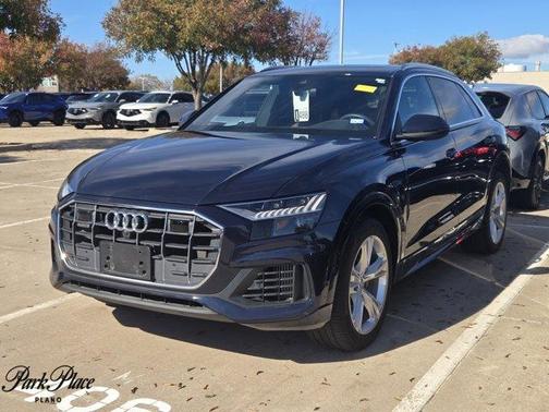 2023 Audi Q8 55 Premium