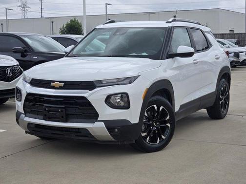 Summit White 2023 Chevrolet Trailblazer LT