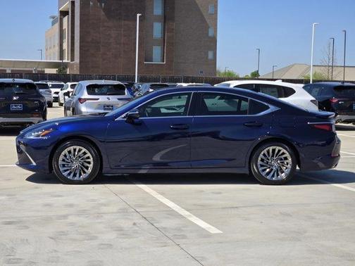 2025 Lexus ES 350 Ultra Luxury