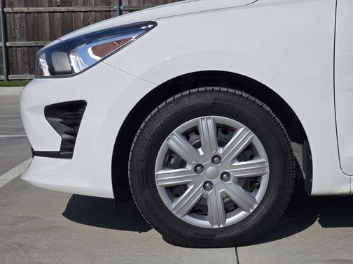 2023 Kia Rio LX
