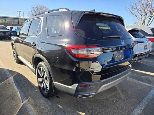 2023 Honda Pilot Touring