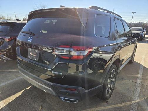2023 Honda Pilot Touring