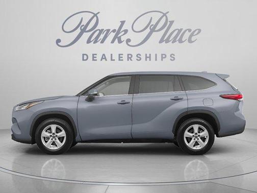 Moon Dust 2021 Toyota Highlander XLE