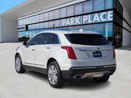 2019 Cadillac XT5 Platinum