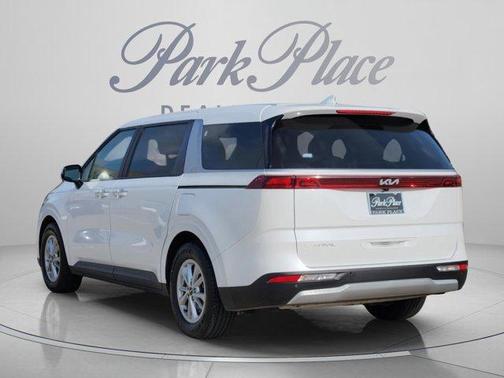 Snow White Pearl 2023 Kia Carnival LX