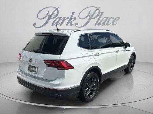 Pure White 2024 Volkswagen Tiguan 2.0T SE