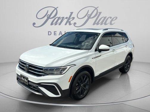 Pure White 2024 Volkswagen Tiguan 2.0T SE
