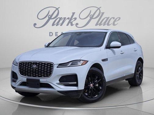 Yulong White 2021 Jaguar F-PACE S