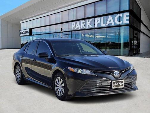 2020 Toyota Camry Hybrid LE