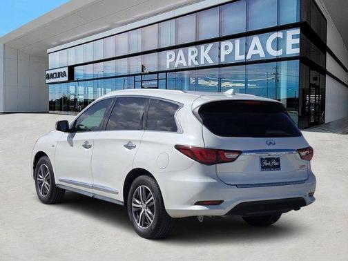 2016 INFINITI QX60 Base