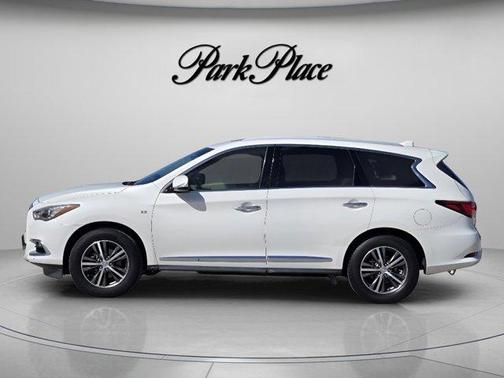 2016 INFINITI QX60 Base