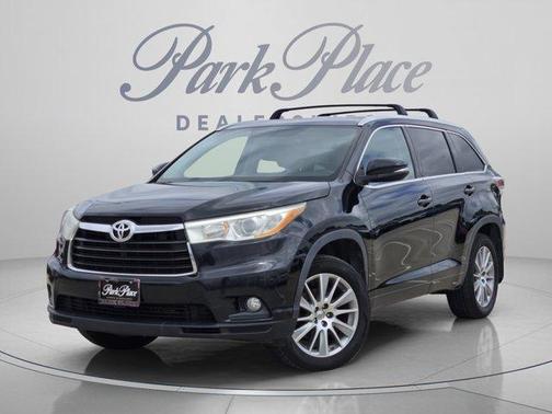 Attitude Black Metallic 2015 Toyota Highlander XLE