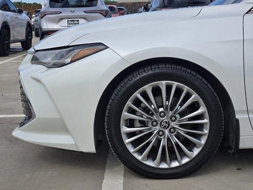 Wind Chill Pearl 2022 Toyota Avalon Limited