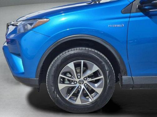 2016 Toyota RAV4 Hybrid XLE