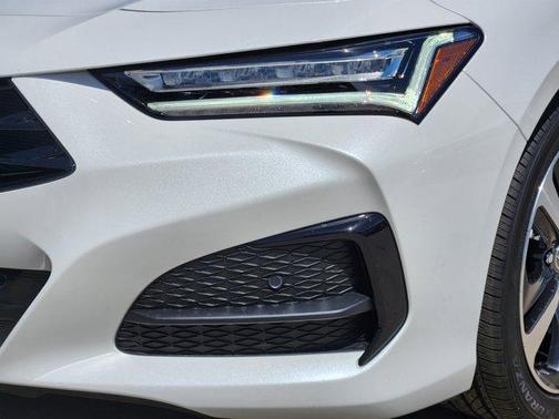 2025 Acura TLX Technology