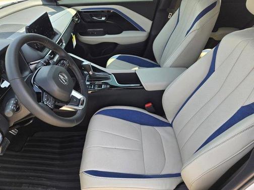 Platinum White Pearl 2026 Acura ADX A-Spec Advance