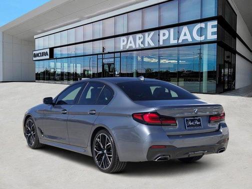 2022 BMW 530 i