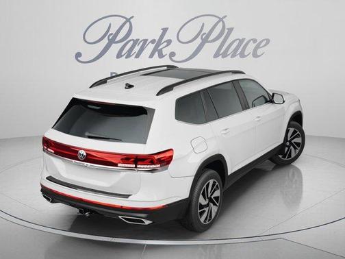 Opal White Pearl 2026 Volkswagen Atlas 2.0T SE