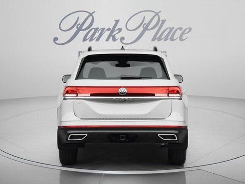 Opal White Pearl 2026 Volkswagen Atlas 2.0T SE