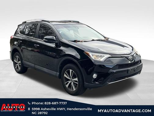 2017 Toyota RAV4 XLE Premium