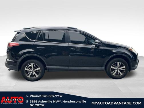 2017 Toyota RAV4 XLE Premium
