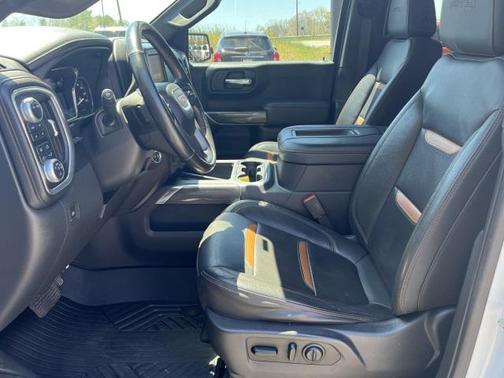 Summit White 2020 GMC Sierra 1500 AT4