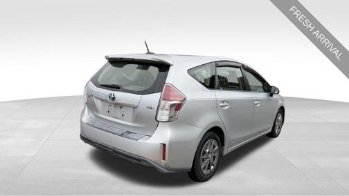 2016 Toyota Prius v Four