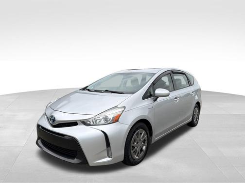 2016 Toyota Prius v Four