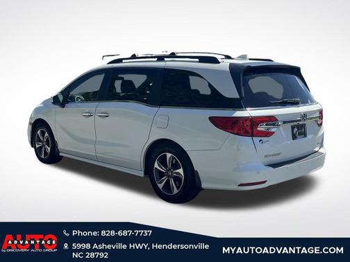 White Diamond Pearl 2019 Honda Odyssey Touring