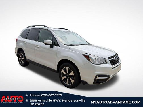 Crystal White Pearl 2017 Subaru Forester 2.5i Limited