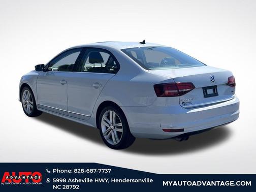 White Silver Metallic 2017 Volkswagen Jetta 1.8T SEL