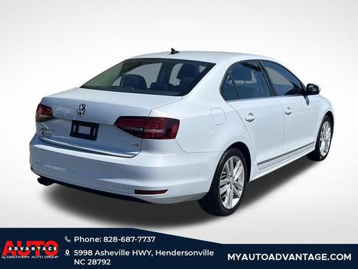 White Silver Metallic 2017 Volkswagen Jetta 1.8T SEL